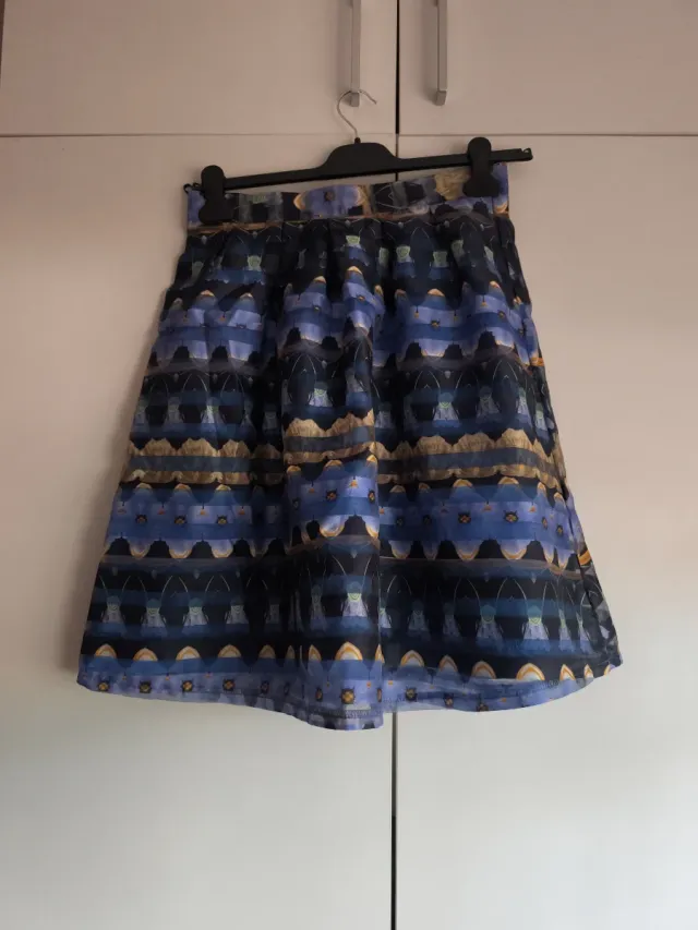 Falda estampada azul