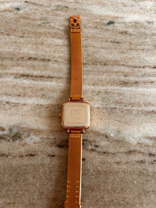 Reloj de cuarzo de acero y chapado en oro rosa