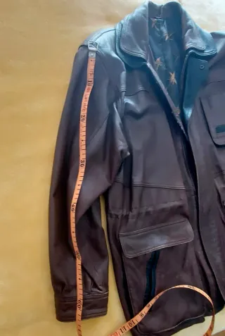 Chaquetón de cuero marrón chocolate