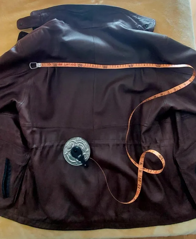 Chaquetón de cuero marrón chocolate