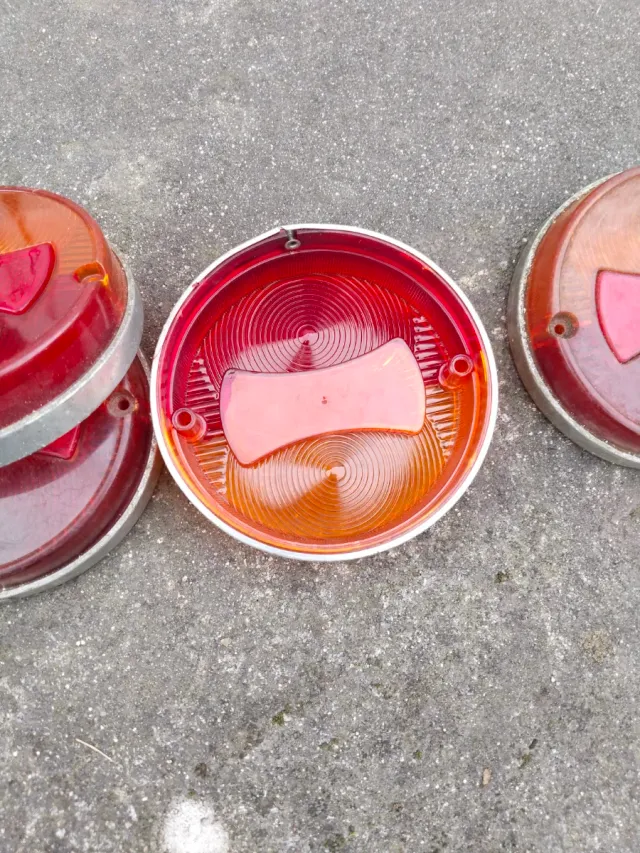 Tulipas Pilotos Traseros Seat 850 (4 unidades)