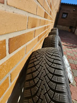 Neumáticos Invierno + Llantas Originales