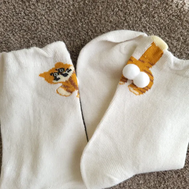 Meias Gato Laranja com Pompons