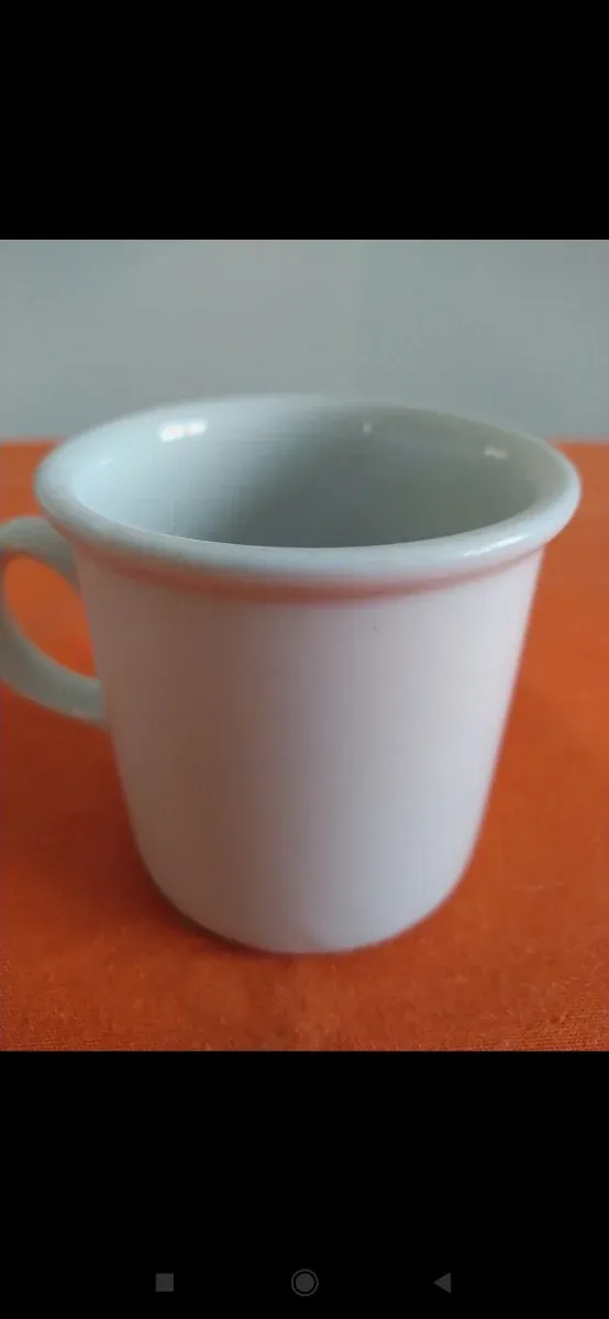 Tazza vintage in porcellana decorata