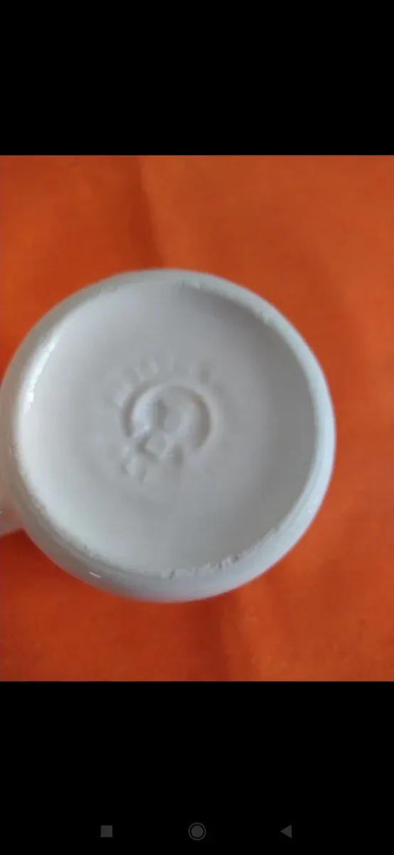 Tazza vintage in porcellana decorata