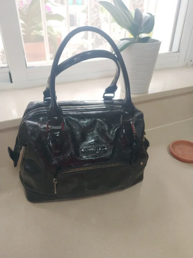 Bolso charol negro Longchamp Kate Moss