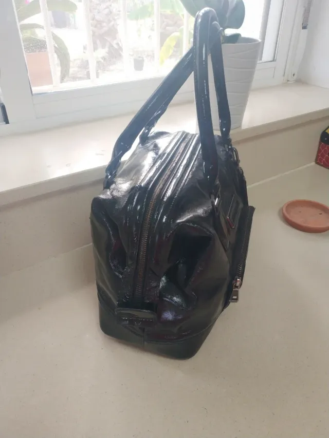 Bolso charol negro Longchamp Kate Moss