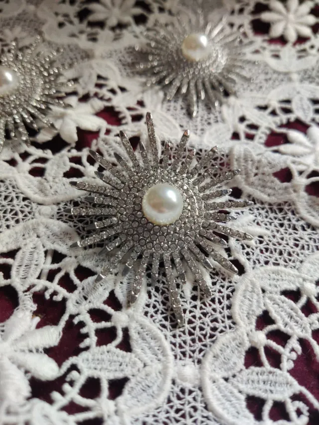 Conjunto 3 broches estrella perla plata