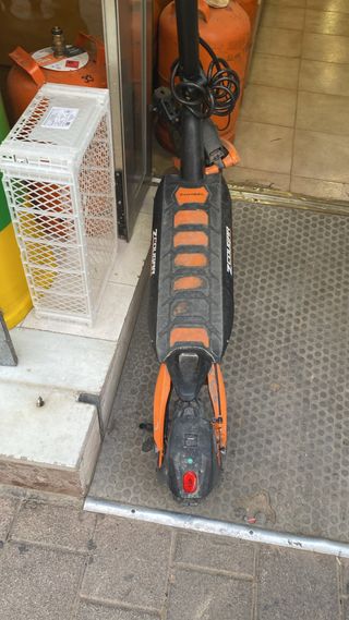 Patinete eléctrico Zcougar naranja