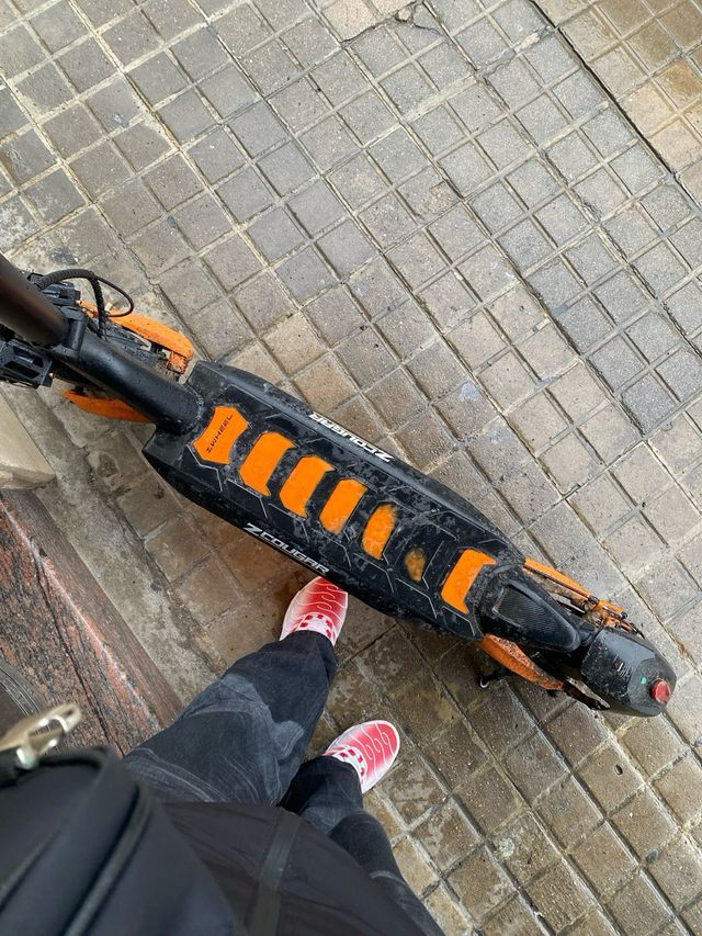 Patinete eléctrico Zcougar naranja