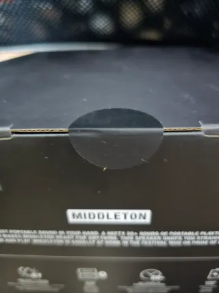 Marshall Middleton Preto Novo Selado