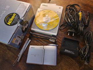 Cámara Nikon COOLPIX S10 VR Plata