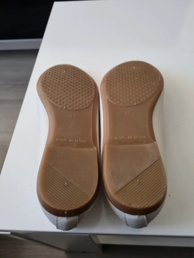 Manoletinas blancas con lazo