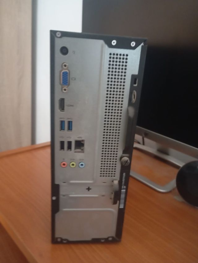 Pack PC HP + Monitor + Periféricos + Altavoces.