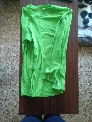 Camiseta térmica verde