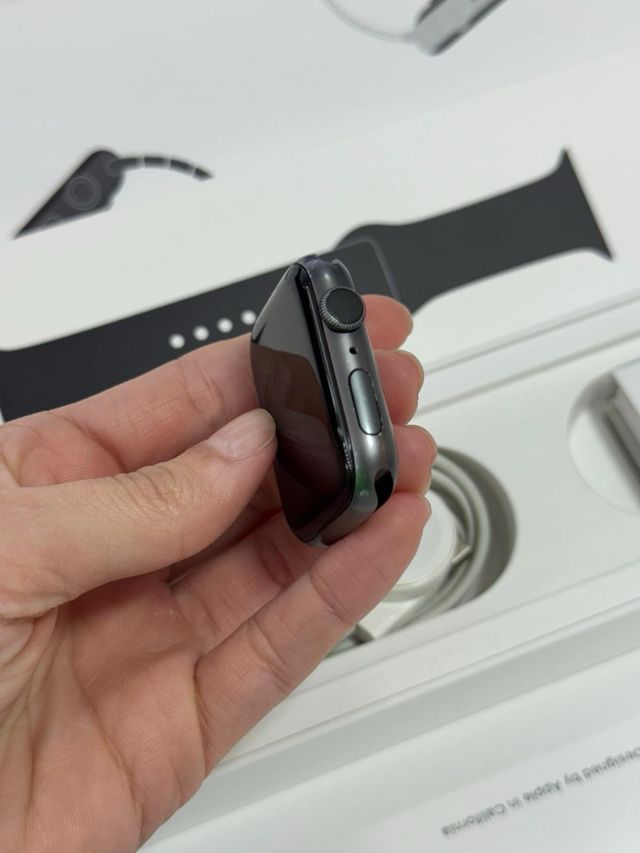 Apple Watch Series 5 GPS 44mm Aluminio