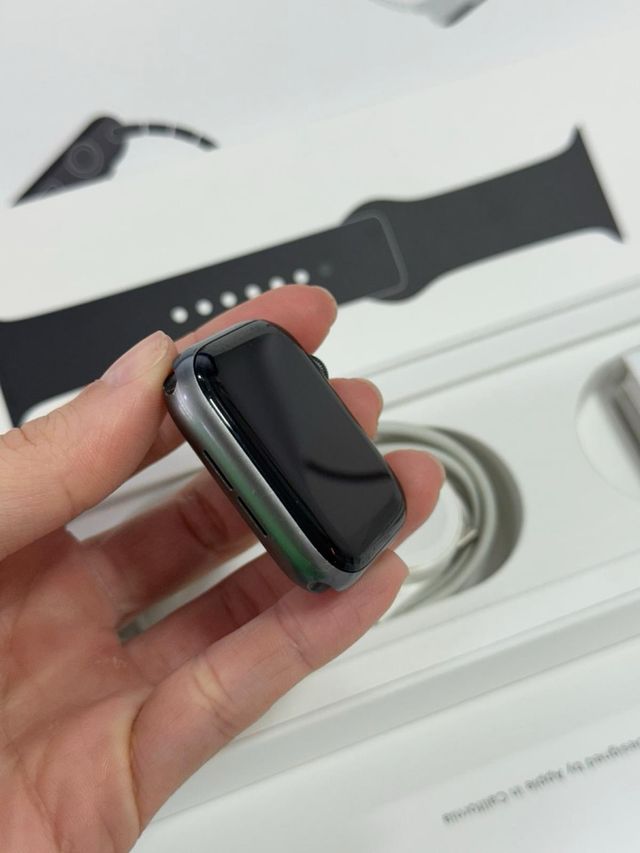 Apple Watch Series 5 GPS 44mm Aluminio