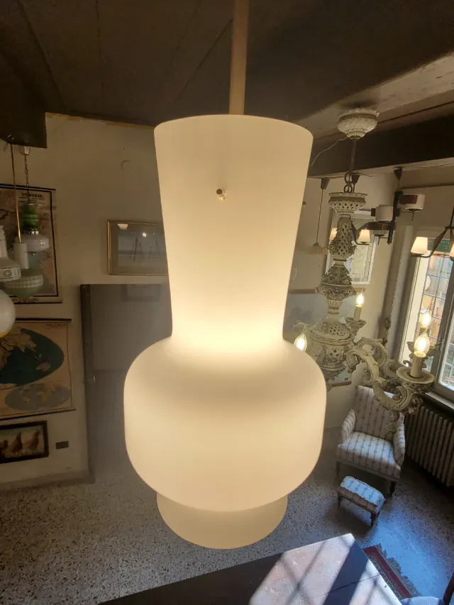 Lampada sospensione vetro opalino anni '60