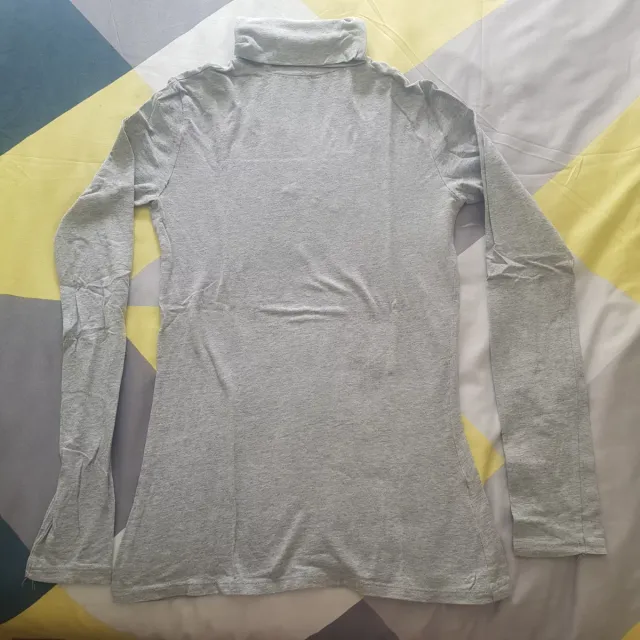 Camiseta cuello alto