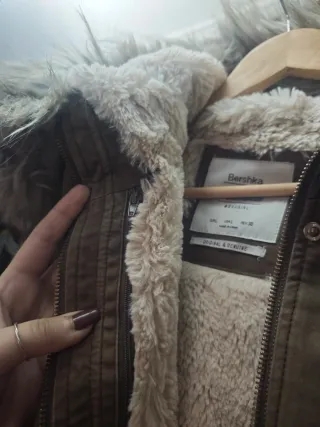 Chaquetón Bershka largo talla L sin usar