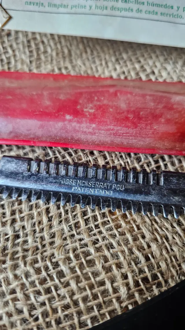 Navaja Barbero Filarmonica Jose Monserrat Pou