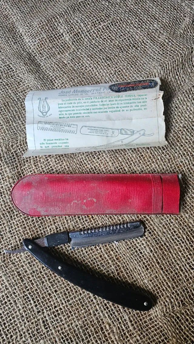 Navaja Barbero Filarmonica Jose Monserrat Pou