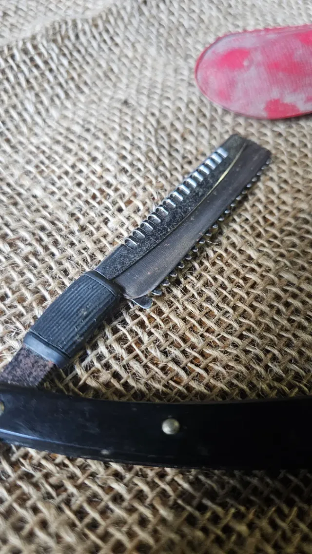 Navaja Barbero Filarmonica Jose Monserrat Pou