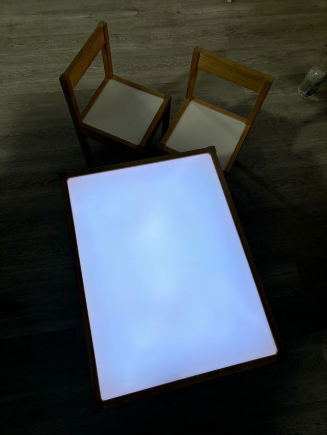 Mesa de luz Montessori