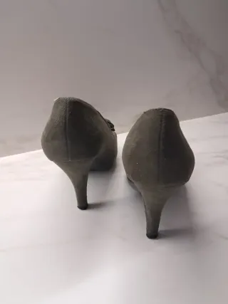 Zapatos verdes tacón 8cm antelina flor