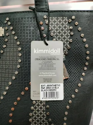 Bolso Kimmidoll  con tachuelas metálicas.