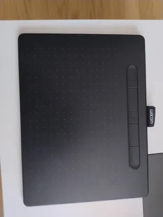 Wacom Intuos Creative Pen Tablet