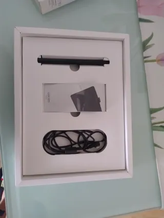 Wacom Intuos Creative Pen Tablet