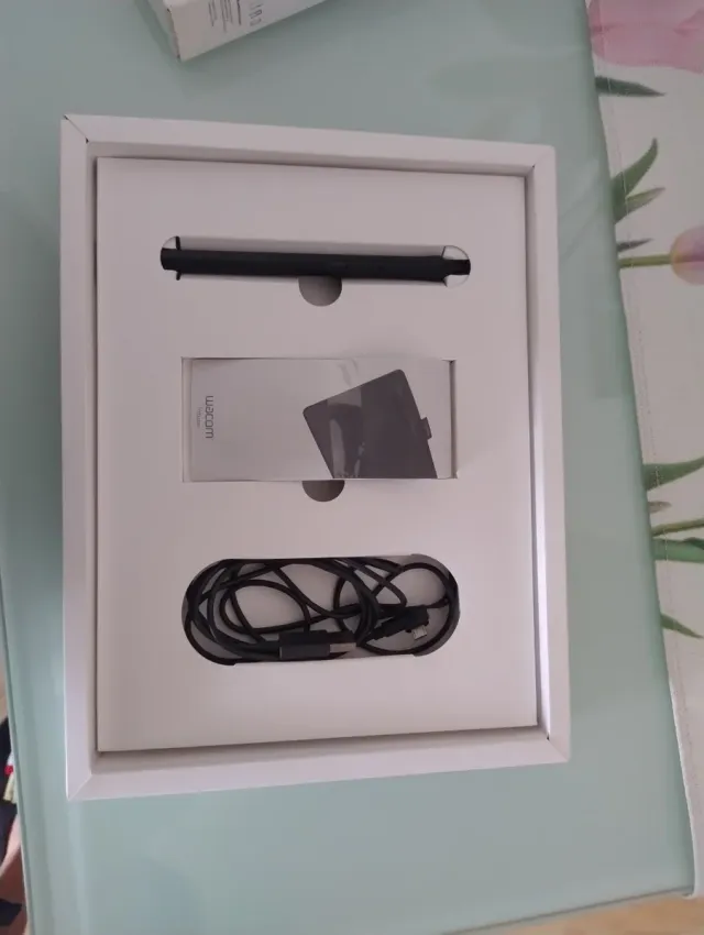 Wacom Intuos Creative Pen Tablet