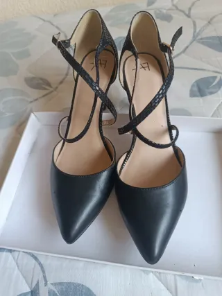 Zapatos de piel negros Talla 39
