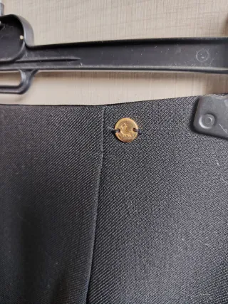 Falda Piel de Toro Negra 38 cm en la cintura