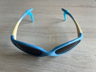 Gafas de sol infantiles azules y beige