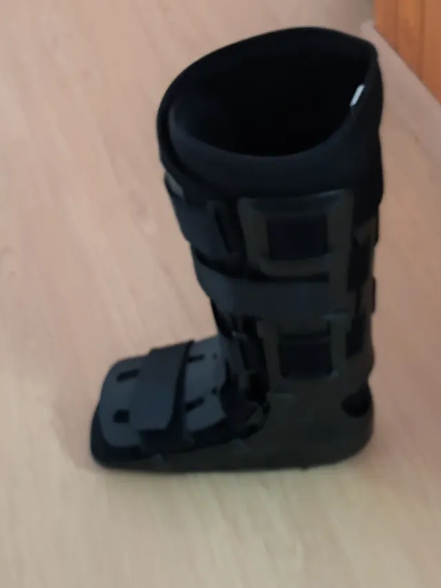 Bota ortopédica talla M