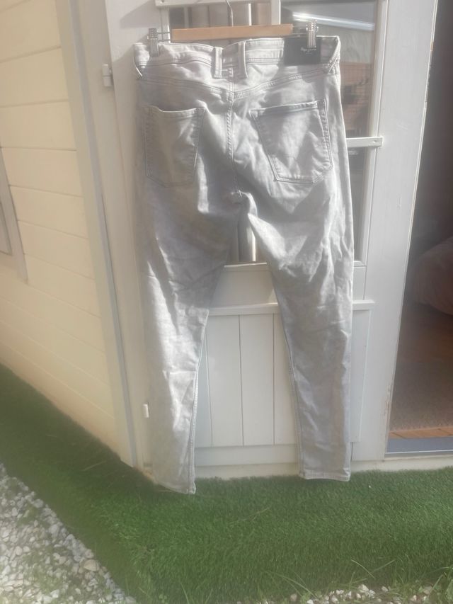 Pantalón vaquero Pepe Jeans gris