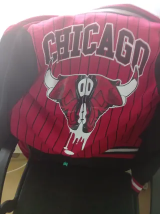 Chaqueta Chicago Bulls Roja y Negra