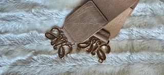 Cinturón elástico Loewe beige y dorado