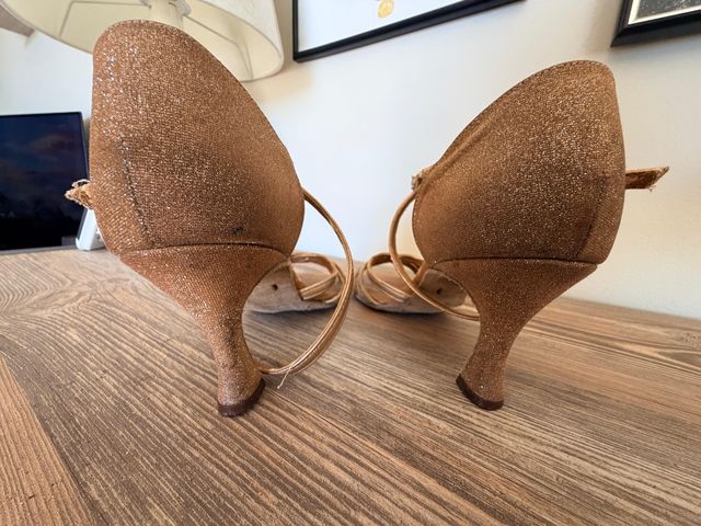 Sandalias de baile doradas – Talla 38