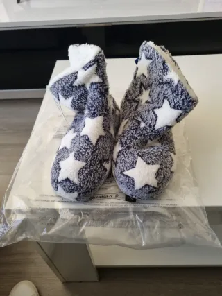Zapatillas de casa con estrellas