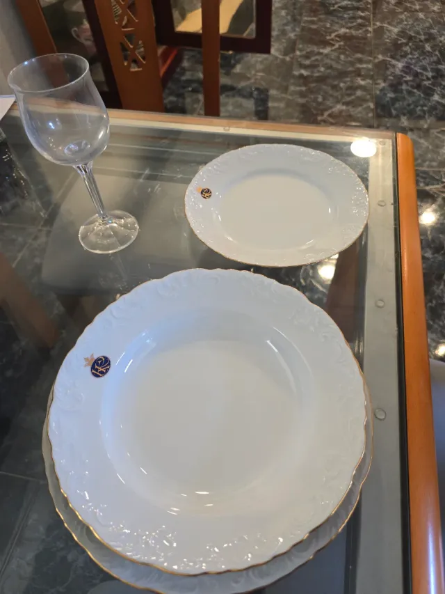 Vajilla Royal Kente Gorge V - Porcelana y Cristal