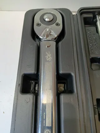 Llave Dinamométrica con Accesorios