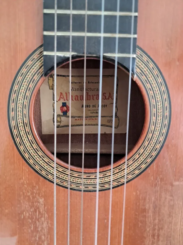 Guitarra Española Alhambra 1977