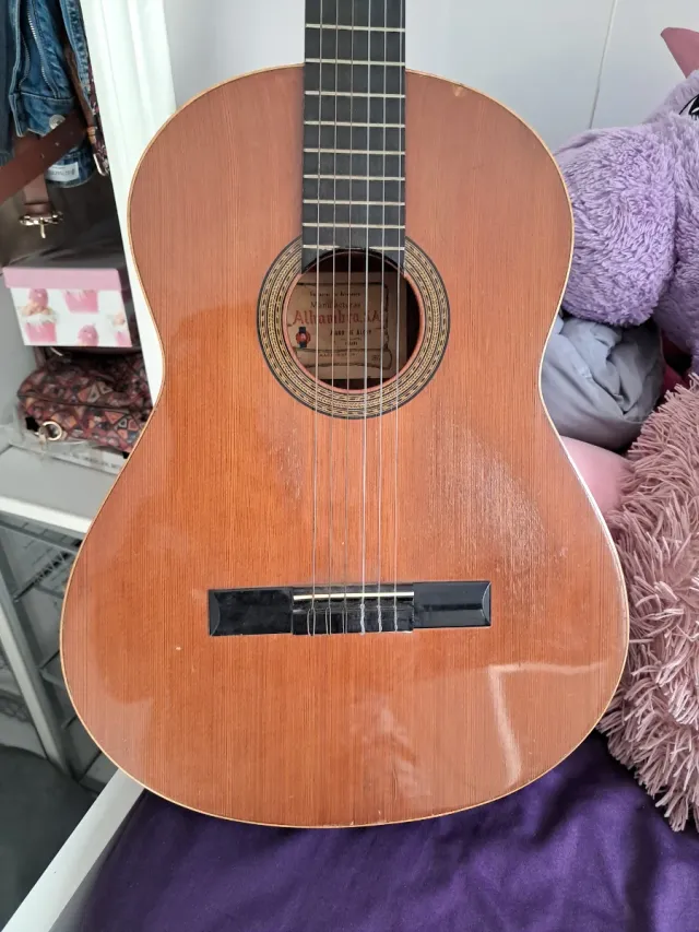 Guitarra Española Alhambra 1977