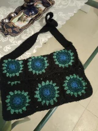 Bolso de ganchillo con flores