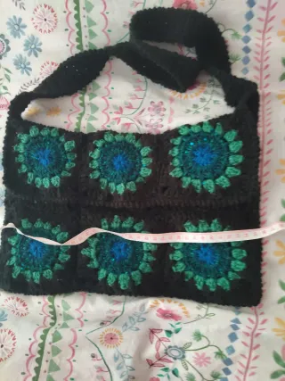 Bolso de ganchillo con flores