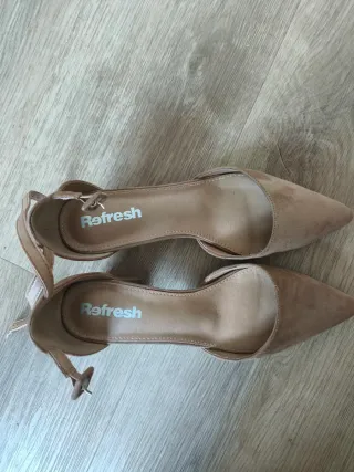 Zapatos Refresh tacón cómodos beige