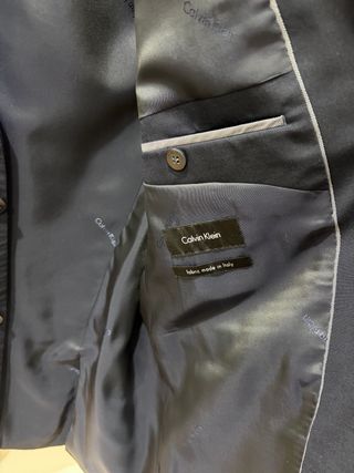 Traje Calvin Klein